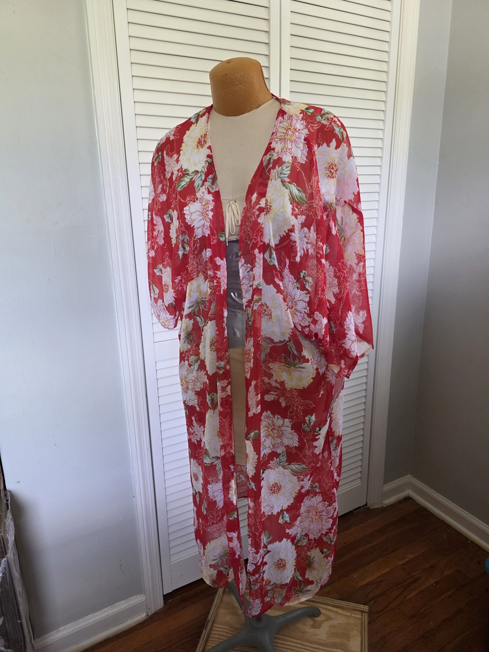 Dizzy Gal 1X Red Floral Sheer Kimono Beach Cover Up Boho Lightweight Layering